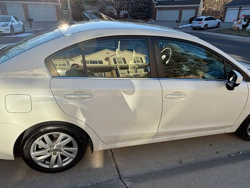 Used 2016 Subaru Impreza 2.0i Premium image 9