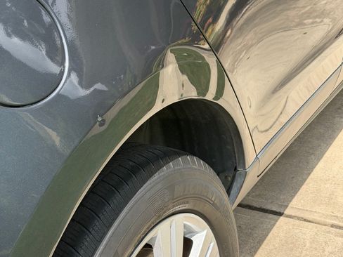Used 2011 Cadillac SRX 2WD image 4