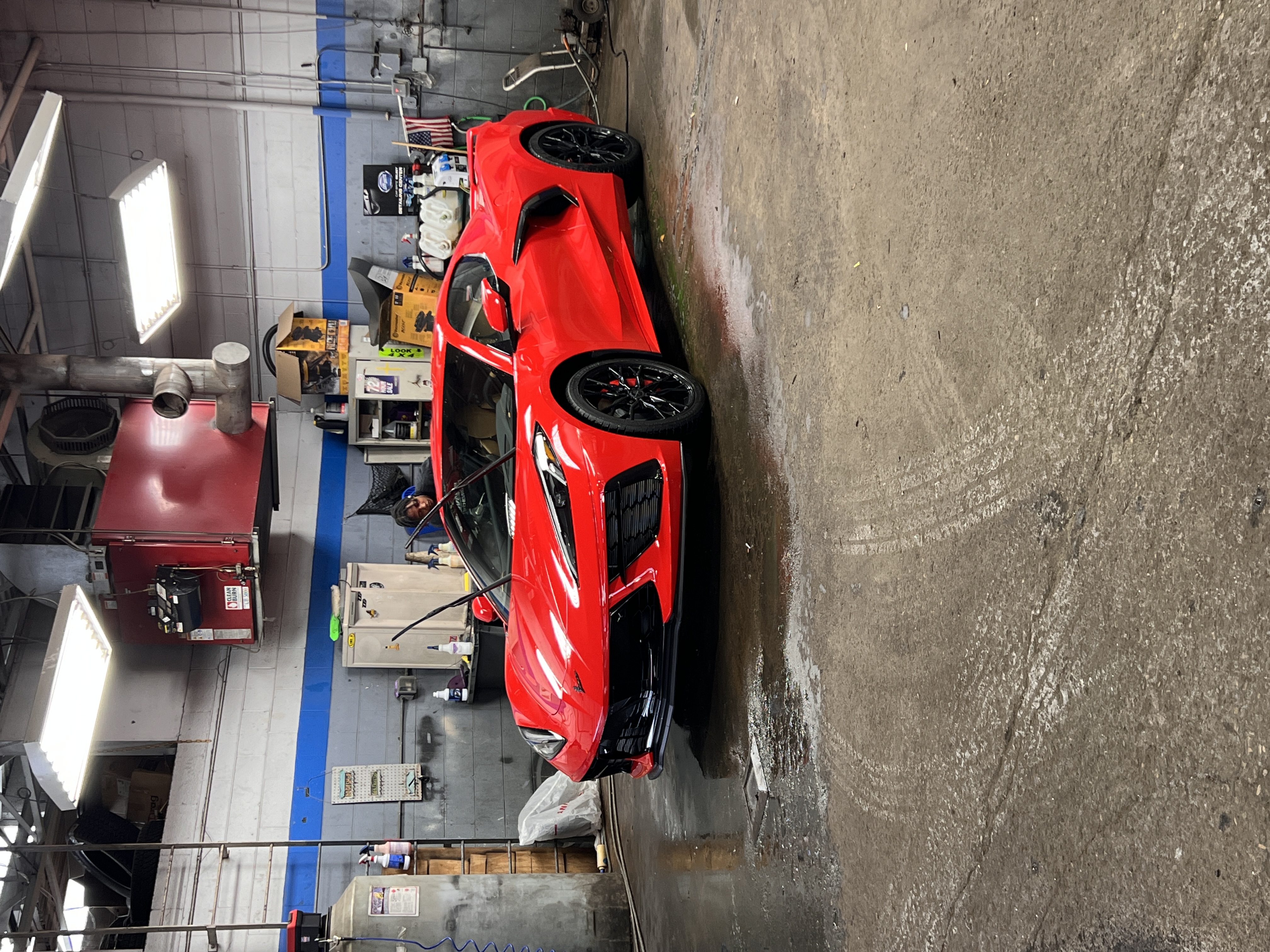 Used 2024 Chevrolet Corvette Stingray Preferred Cpe w/ Z51 Performance Package RWD image 8