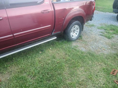 Used 2006 Toyota Tundra SR5 image 2