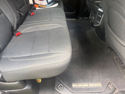 Used 2020 RAM 1500 Big Horn AWD/4WD image 2