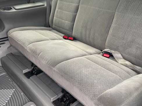 Used 2002 Ford Excursion XLT RWD image 21