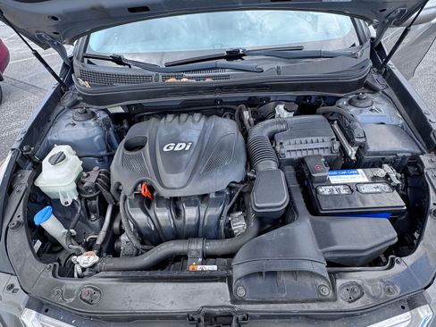 Used 2013 Hyundai Sonata SE w/ Navigation & Sunroof Pkg image 11