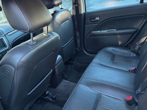 Used 2010 Mercury Milan Premier image 2