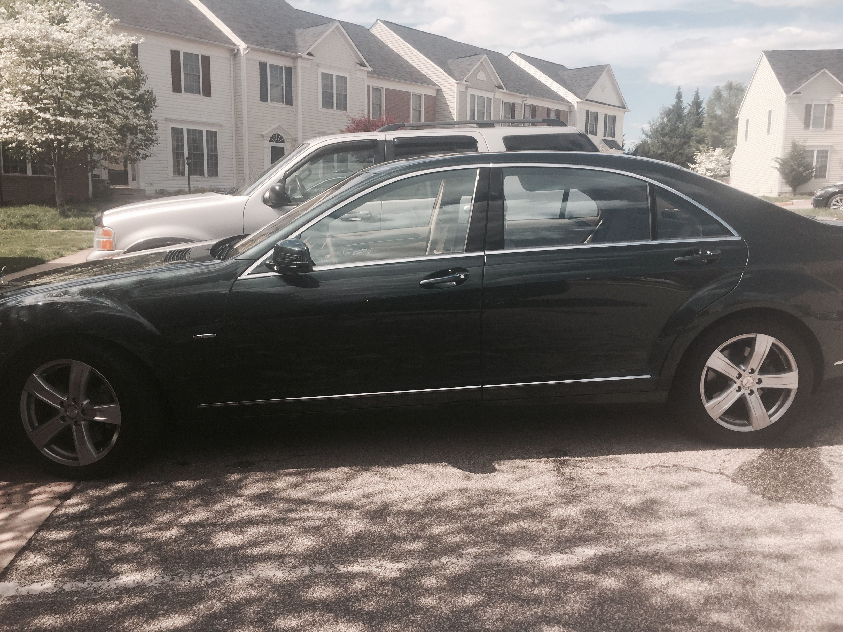 Used 2012 Mercedes-Benz S 550 4MATIC image 1