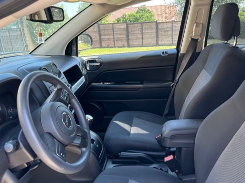 Used 2016 Jeep Compass Sport w/ Power Value Group FWD image 9