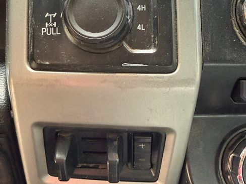 Used 2017 Ford F350 Lariat w/ Lariat Ultimate Package image 27