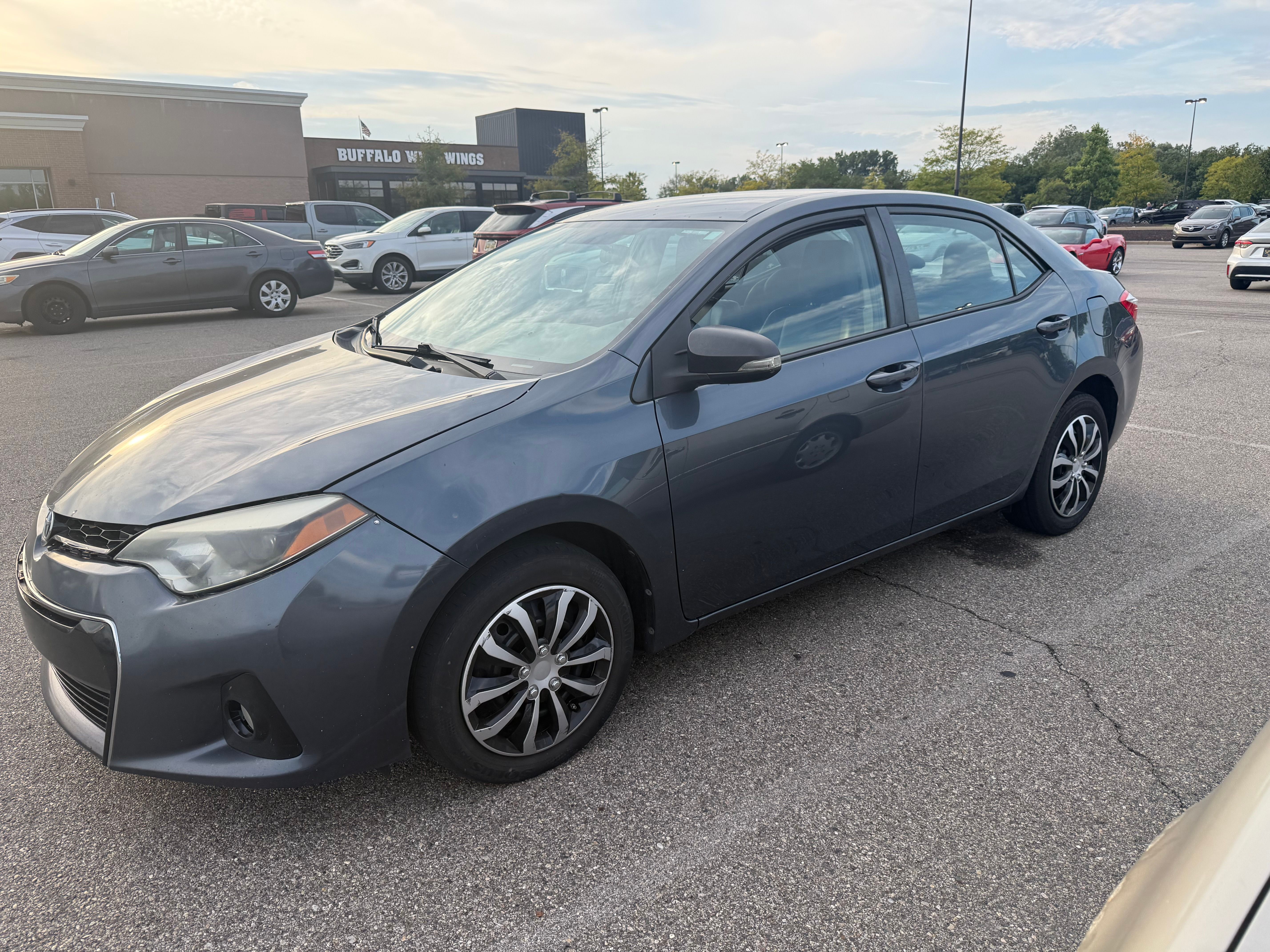 Used 2015 Toyota Corolla S FWD image 4