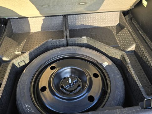 Used 2015 Ford Edge SEL w/ Equipment Group 201A image 8