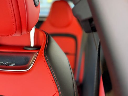 Used 2021 Mercedes-Benz AMG GT 63 image 9