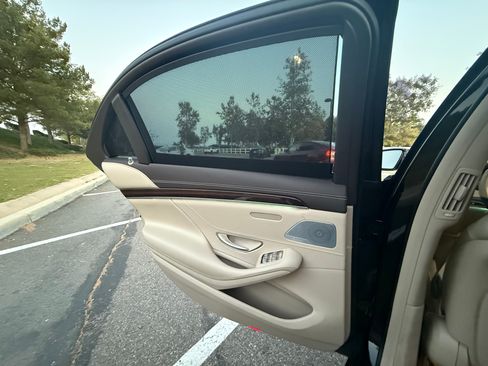 Used 2019 Mercedes-Benz S 560 Sedan image 8