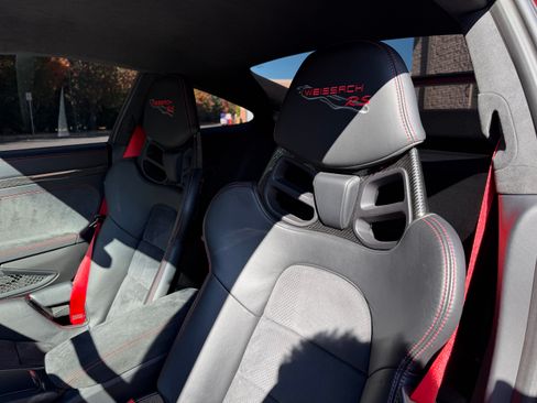 Used 2019 Porsche 911 GT3 RS image 9