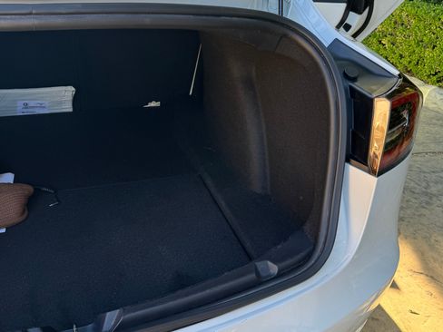 Used 2019 Tesla Model 3 Standard Range Plus image 15