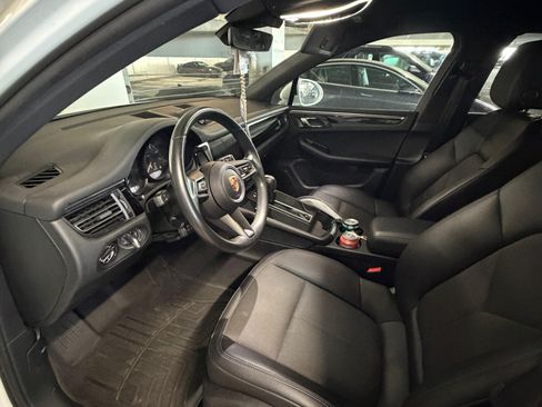 Used 2022 Porsche Macan AWD/4WD image 14