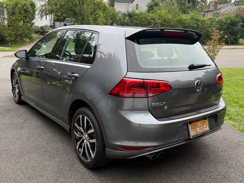 Used 2015 Volkswagen Golf SE w/ Golf Sport Package FWD image 12