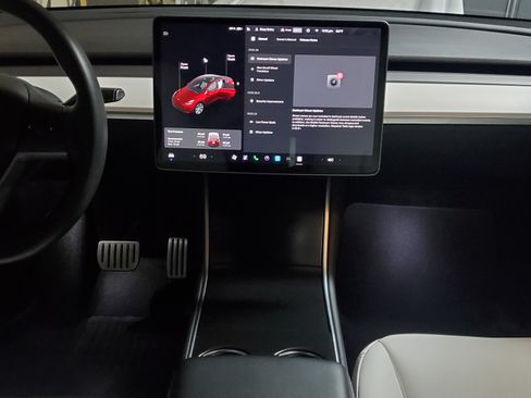 Used 2020 Tesla Model Y Performance image 18