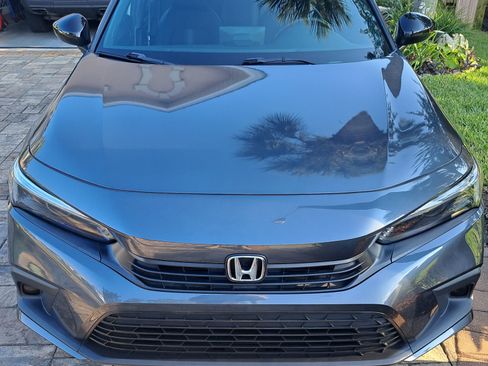 Used 2023 Honda Civic Sport image 6