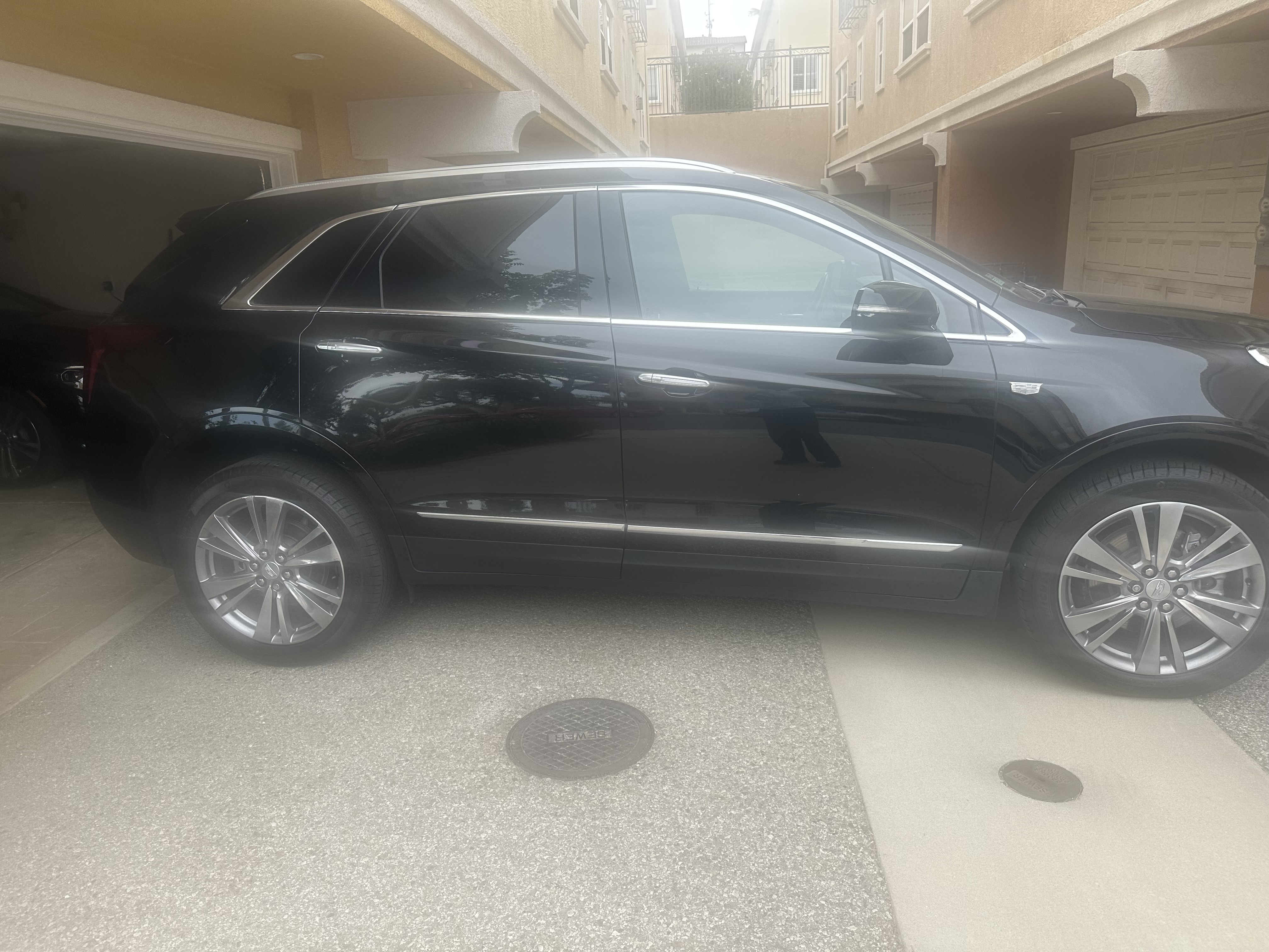 Used 2024 Cadillac XT5 Premium Luxury FWD image 6