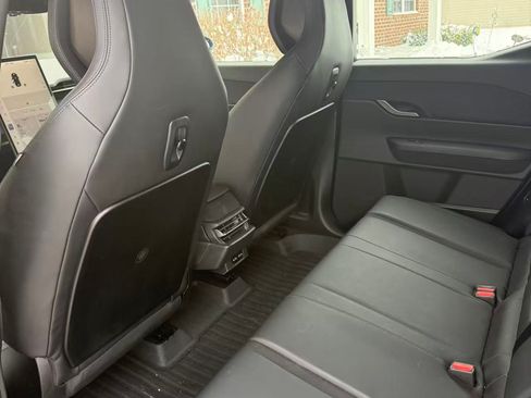 Used 2023 Fisker Ocean One image 5