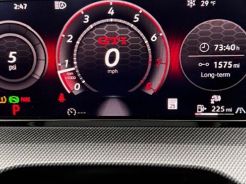 Used 2025 Volkswagen GTI Autobahn image 9