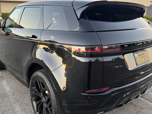 Used 2020 Land Rover Range Rover Evoque R-Dynamic SE image 9