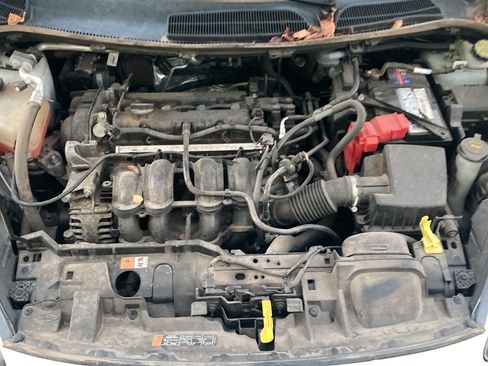 Used 2018 Ford Fiesta SE image 9