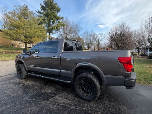 Used 2018 Nissan Titan Platinum Reserve w/ Platinum Utility Package image 6