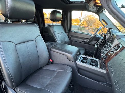 Used 2016 Ford F250 Lariat w/ Lariat Ultimate Package image 8