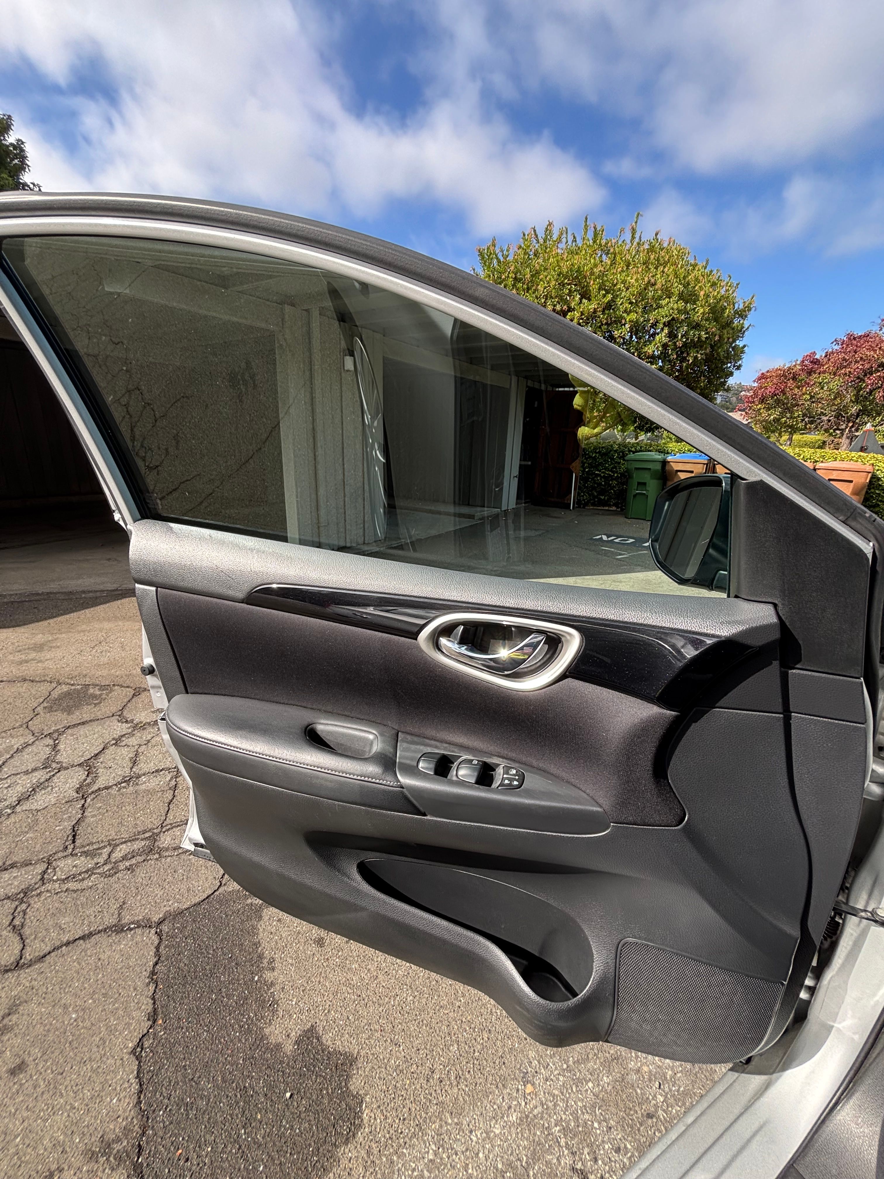 Used 2017 Nissan Sentra SV FWD image 9