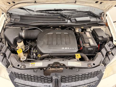 Used 2013 RAM C/V Tradesman FWD image 17