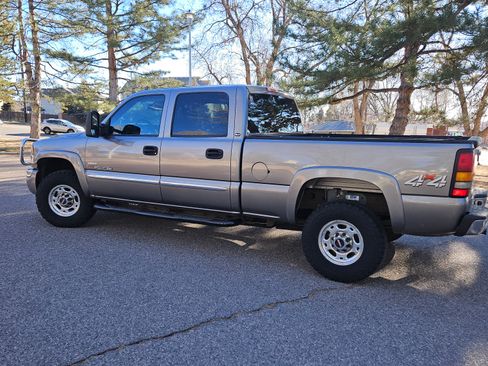 Used 2007 GMC Sierra 2500 SLT w/ Heavy-Duty Power Package image 6