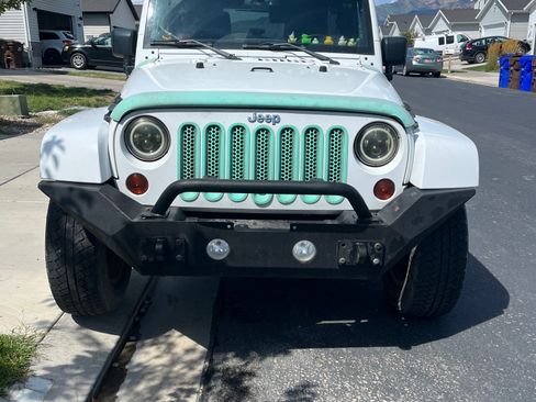 Used 2013 Jeep Wrangler Unlimited Rubicon w/ Connectivity Group image 1