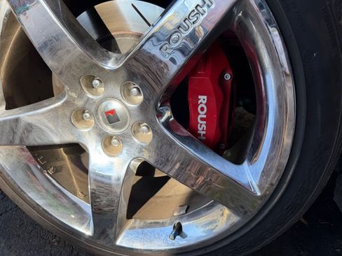 Used 2011 Ford Mustang GT Premium w/ Security Pkg image 17