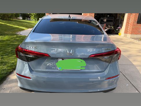 Used 2023 Honda Civic Touring image 15