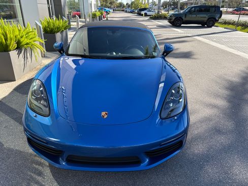 Used 2017 Porsche 718 Boxster S image 2
