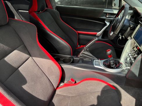 Used 2019 Toyota 86 TRD SE RWD image 8