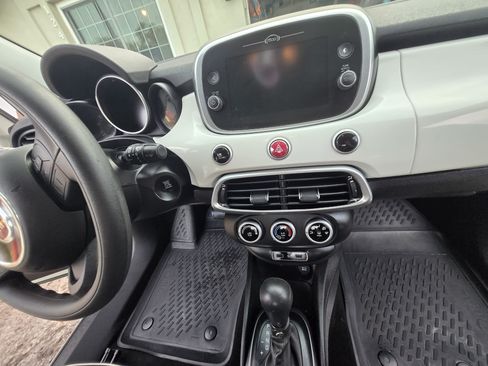 Used 2018 FIAT 500X Pop image 10
