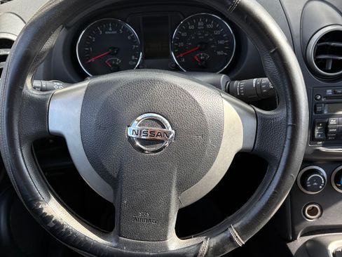 Used 2015 Nissan Rogue S FWD image 11