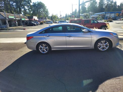 Used 2013 Hyundai Sonata Limited image 1