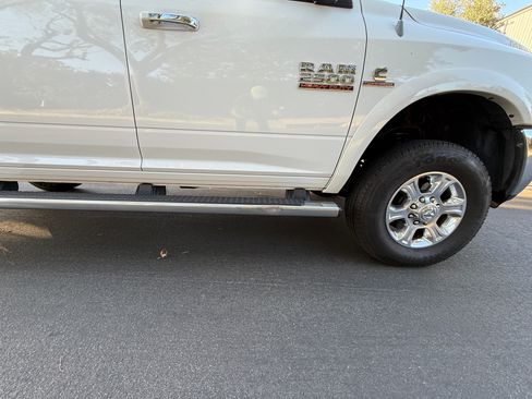 Used 2013 RAM 2500 Laramie w/ Convenience Group AWD/4WD image 9