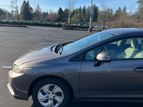 Used 2013 Honda Civic LX image 5