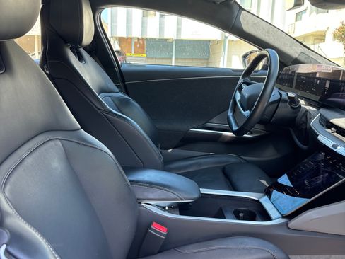Used 2024 Lucid Air Pure RWD image 14