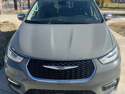 Used 2022 Chrysler Pacifica Limited