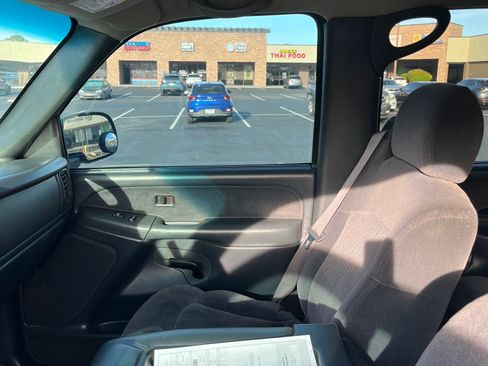 Used 2002 Chevrolet Silverado 2500 4x4 Crew Cab image 17