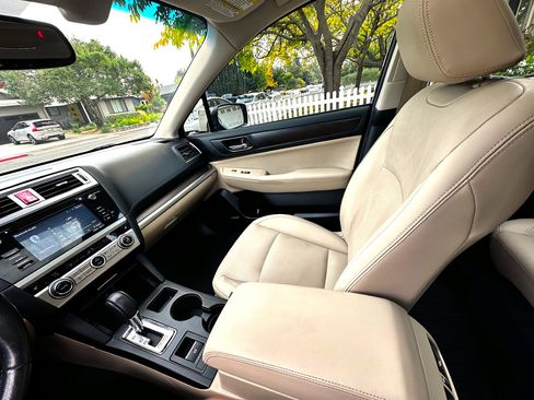 Used 2016 Subaru Legacy 3.6R Limited image 10