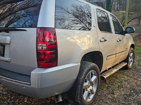 Used 2013 Chevrolet Tahoe LTZ image 5