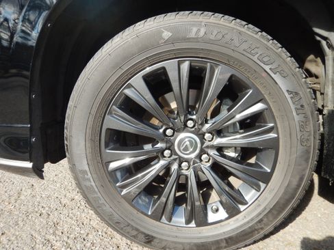 Used 2021 Lexus GX 460 Premium w/ Accessory Package image 21