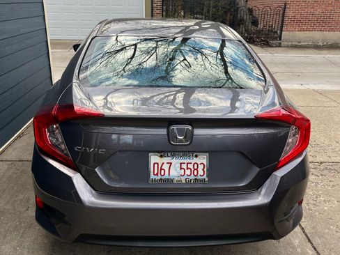 Used 2016 Honda Civic EX image 2