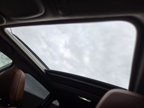 Used 2021 Subaru Forester Touring w/ Popular Package #2 image 16