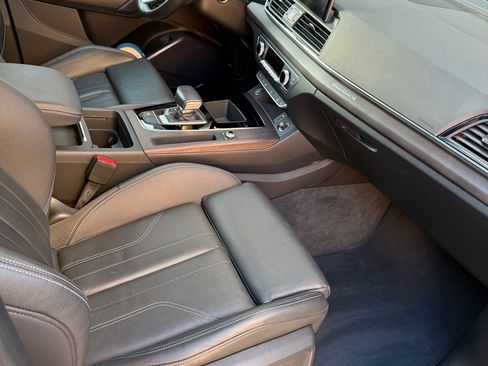 Used 2022 Audi Q5 e Premium w/ Convenience Package image 10